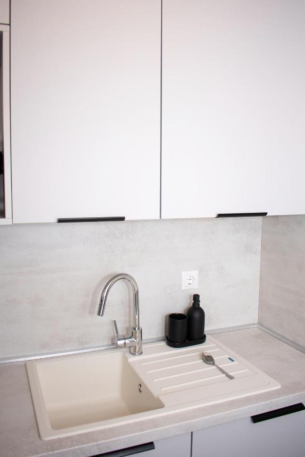 Luxury Cozy 2 Bdr Downtown Apt.2 Boedapest Buitenkant foto